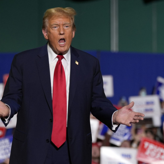 Tramp pobedio na kokusu republikanaca u Mizuriju