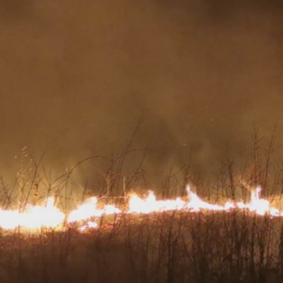 Ogroman požar ostavio preko hiljadu ljudi bez doma VIDEO