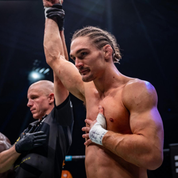 Trijumfalni start Bogdanovića u MMA Ligi šampiona