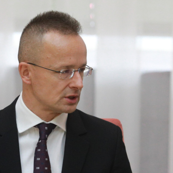 "Sending NATO troops is a terrifying risk"