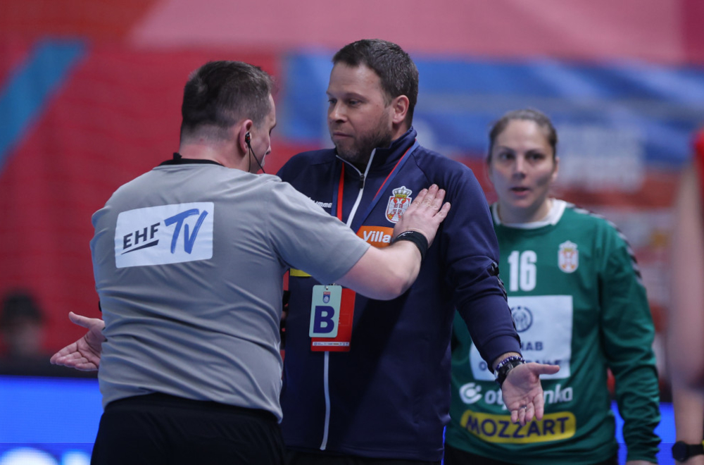 Hrvati "kumovali" porazu rukometašica – Bregar im "aplaudirao"