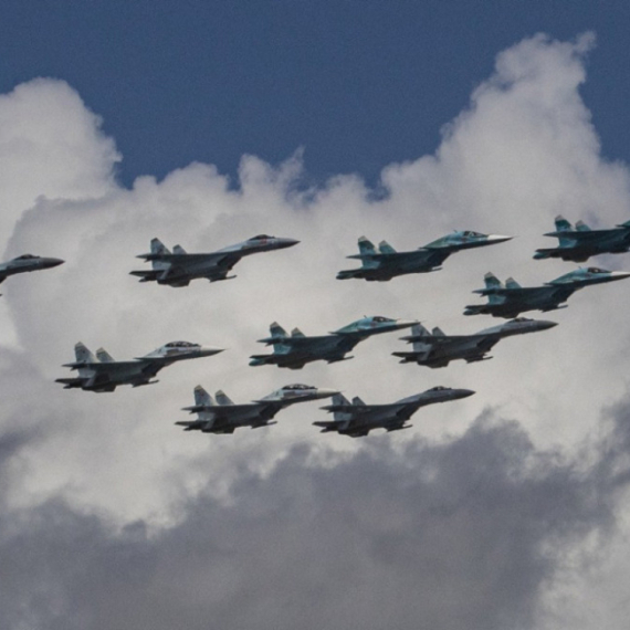 Su-35s non-stop patroliraju; Ko pokuša da poleti...