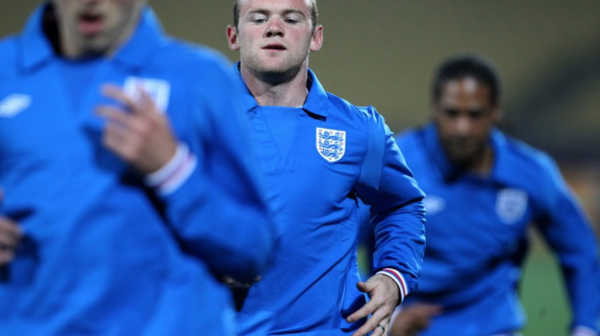 Vejn Runi više nije trener – postaje bokser