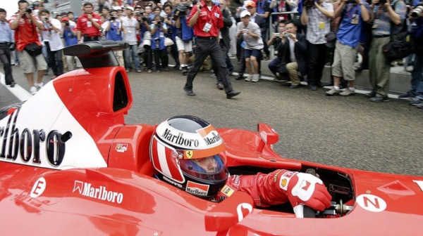 Bivšem vozaču F1 pronaši Ferari posle 28 godina FOTO