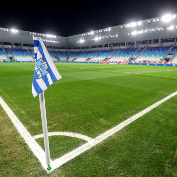 Najmoderniji hrvatski stadion se kruni – komadi betona otpadali tokom derbija VIDEO