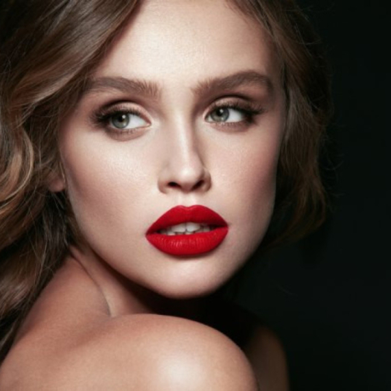 Četiri najveća trenda u šminkanju za proleće i leto 2024.