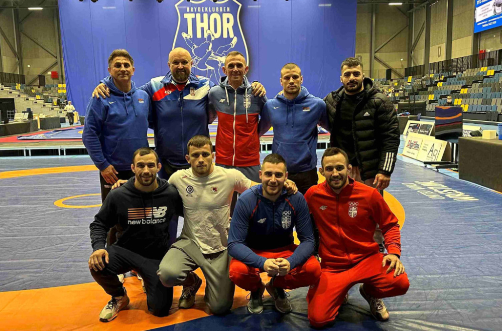 Osam novih medalja za srpsko rvanje