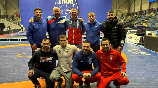 Osam novih medalja za srpsko rvanje