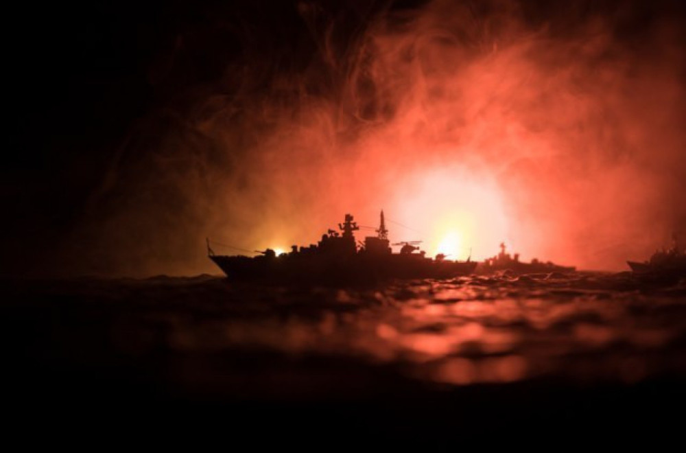 Huti kidišu: Pogođena dva američka razarača u Crvenom moru