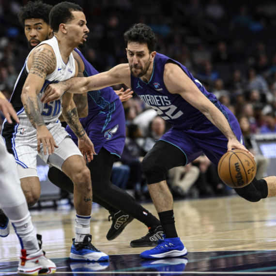 Rekord karijere Micića u NBA ligi VIDEO