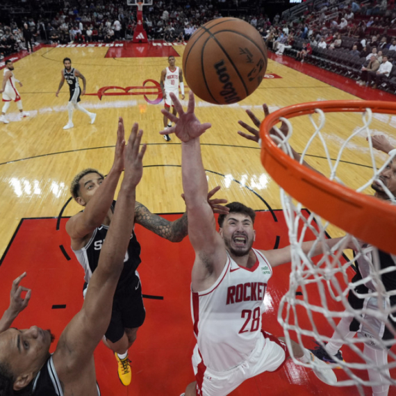 Bejbi Jokić razbio Vembanjamu VIDEO