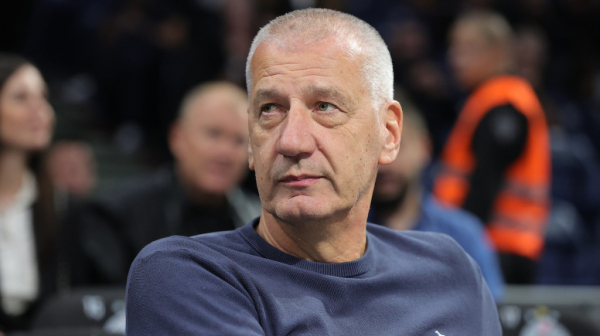 Petrović se ne slaže sa Mijailovićem: "Drugim klubovima veći deo Dubai kolača"