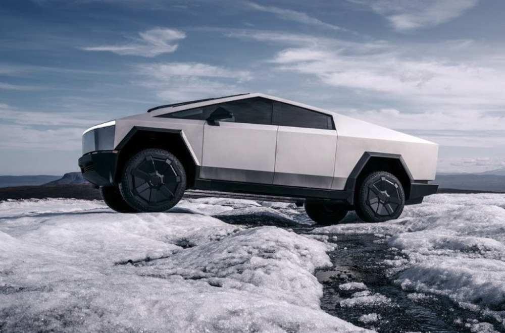 Isporuke Tesla Cybertrucka se odlažu: Nađen ozbiljan problem na vozilima