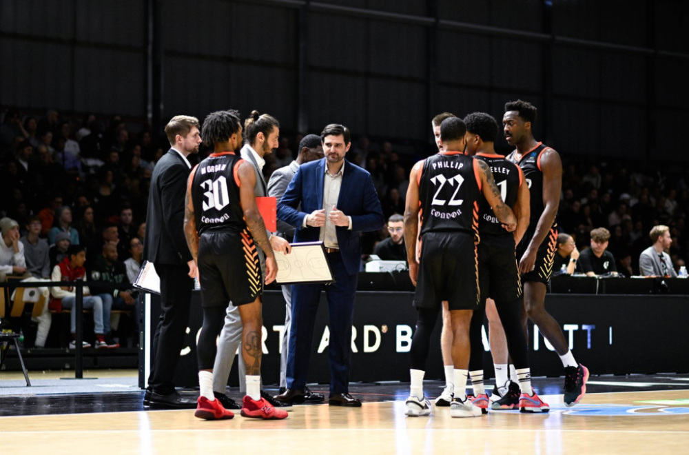 Pariz potopio London - Božić isključen