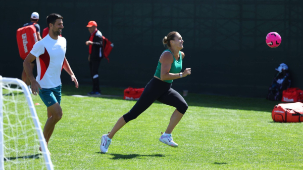 Đoković igrao fudbal – jednim potezom oduševio samog sebe VIDEO