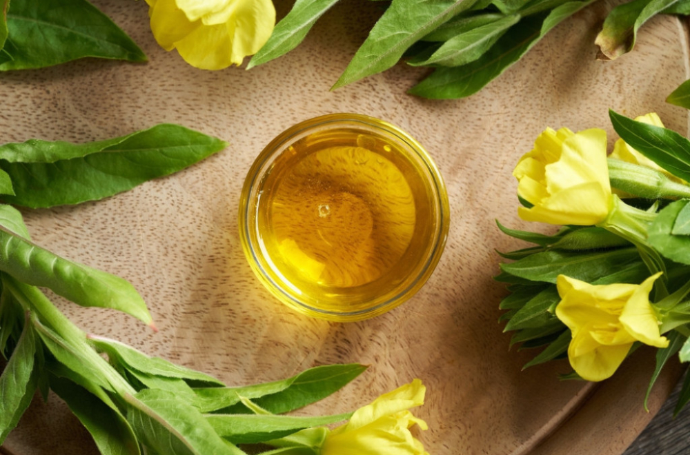 Raste pored puta, a donosi zdravlje: Ova biljka je lek za iskašljavanje, pluća i srce