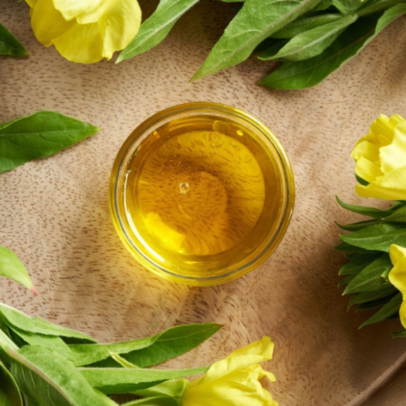 Raste pored puta, a donosi zdravlje: Ova biljka je lek za iskašljavanje, pluća i srce