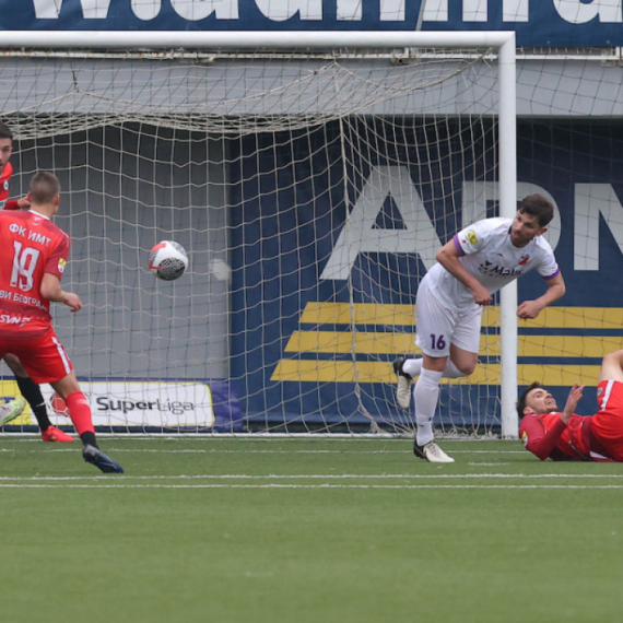 IMT "zaljuljao" Javor na "krovu"