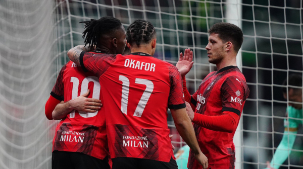 Jović i Milan jači od Slavije, Marsej sa četiri torpeda u "podmornicu"