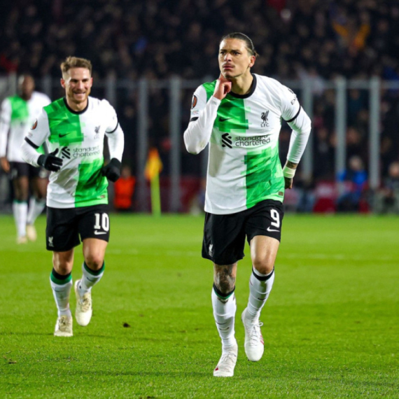 LE: Liverpul siguran u Pragu, Roma zgromila Brajton, Bajer izbegao poraz