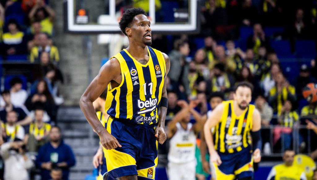 Fenerbahče bolji od Reala i u Madridu – dabl-dabl Hejs-Dejvisa