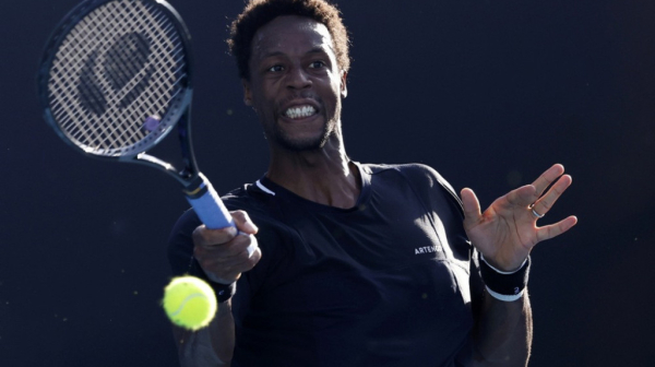 Monfis stigao Federera