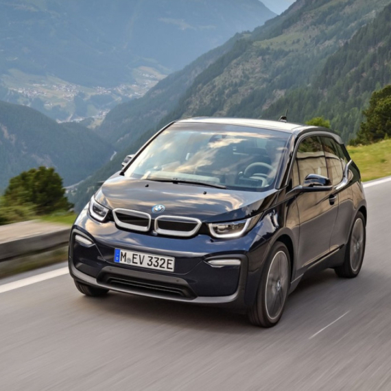 Baterija za stari model skuplja od najnovijeg automobila