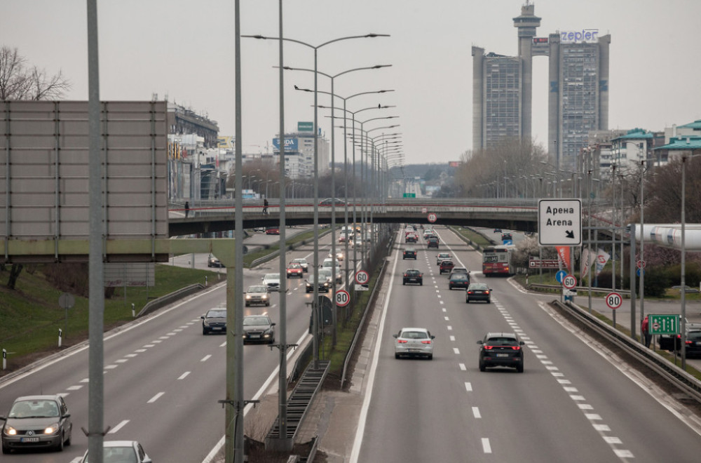 Vozači, oprez! Auto-put kroz Beograd je i zvanično moto-put, evo koje ograničenje važi