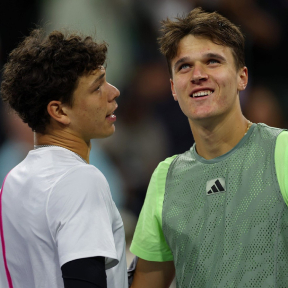 Šeltonu pripao duel tinejdžera