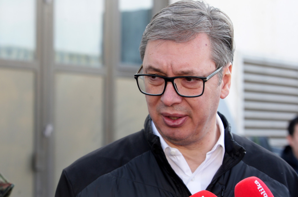 Vučić najavio povećanje plata za ovu grupu građana; Novi bombarder uskoro deo VS