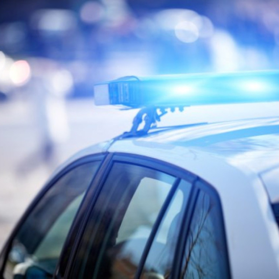 Uhapšen muškarac na Novom Beogradu: Bušio gume, pa nožem napao vlasnika automobila
