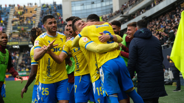 Šamar Atletiku – Kadis pobedio posle "sto godina"