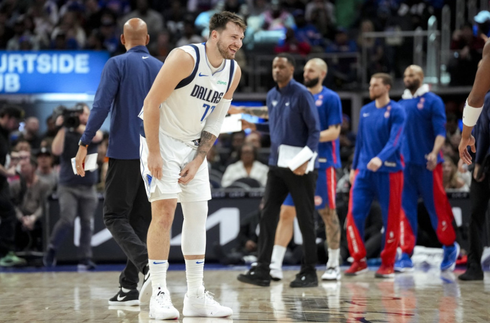 Dončić za istoriju, šestim tripl-dablom u nizu razbio Pistonse VIDEO