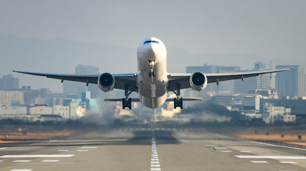 Rađa se novi avio-gigant? Milijarder razmatra rizičan potez