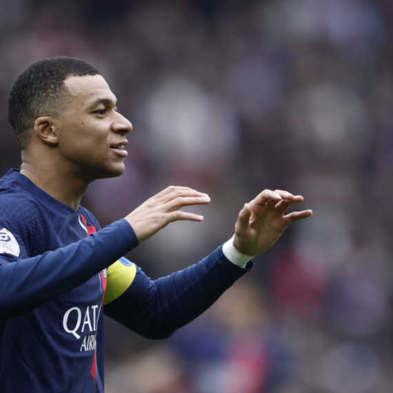 Mbape rezerva – novi kiks PSŽ-a