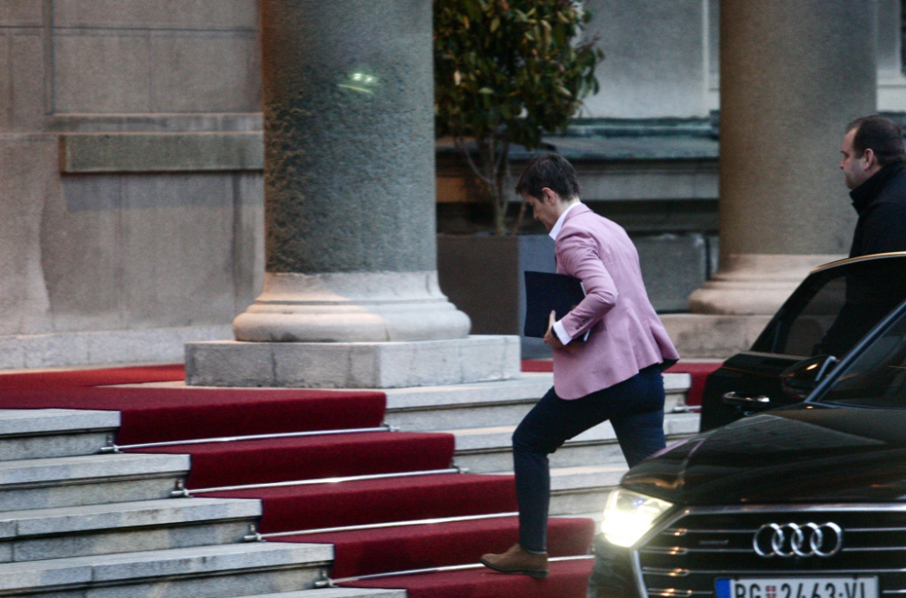 Vučić se sastao sa liderima stranaka vladajuće koalicije
