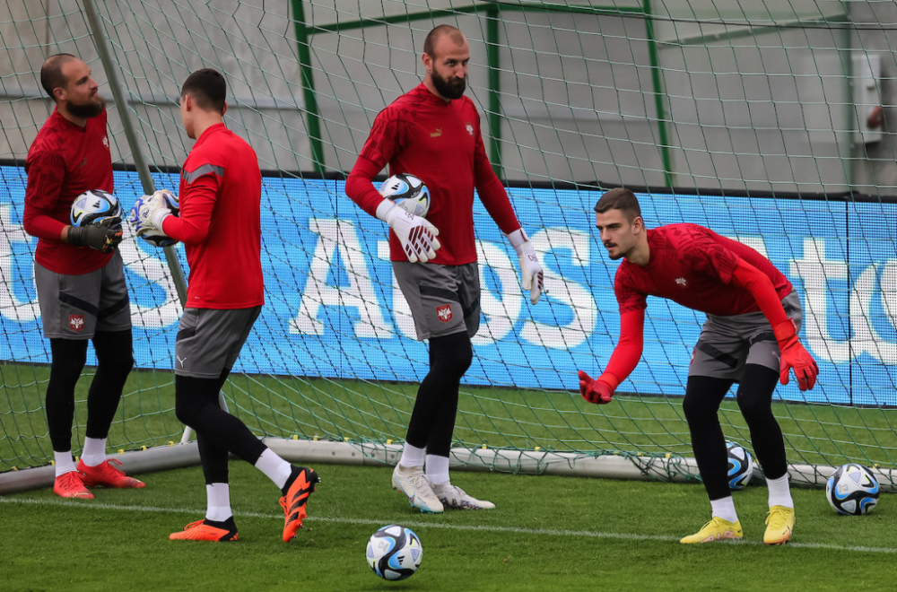 Piksijeve golmanske muke