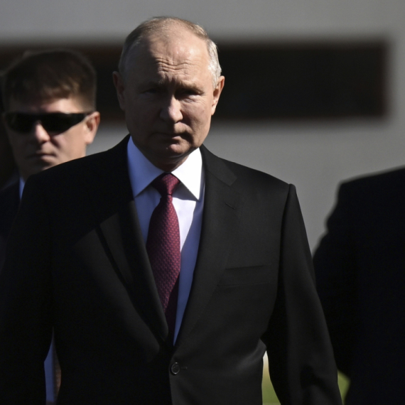 Putin o Navaljnom: "Žalosno je kada neko umre"