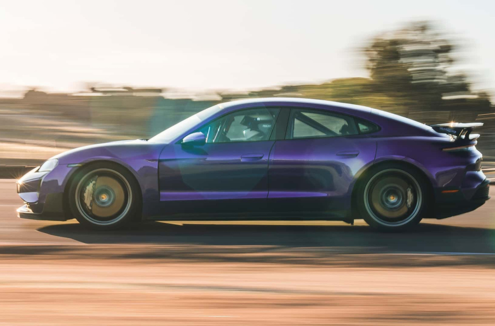 Naklon kralju: Stigao je najbrži i najsnažniji Porsche u istoriji FOTO/VIDEO