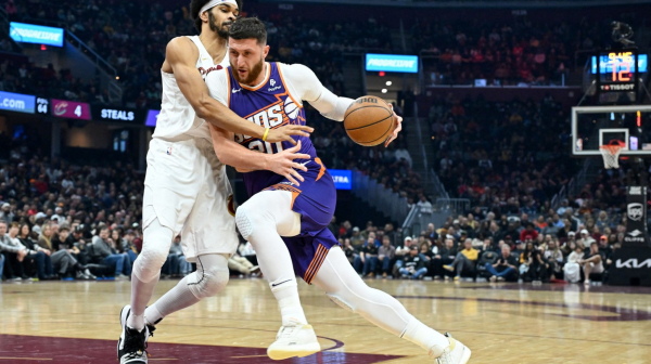 Nurkić "flertovao" sa dabl-dablom, Durent predvodio veliki preokret Finiksa