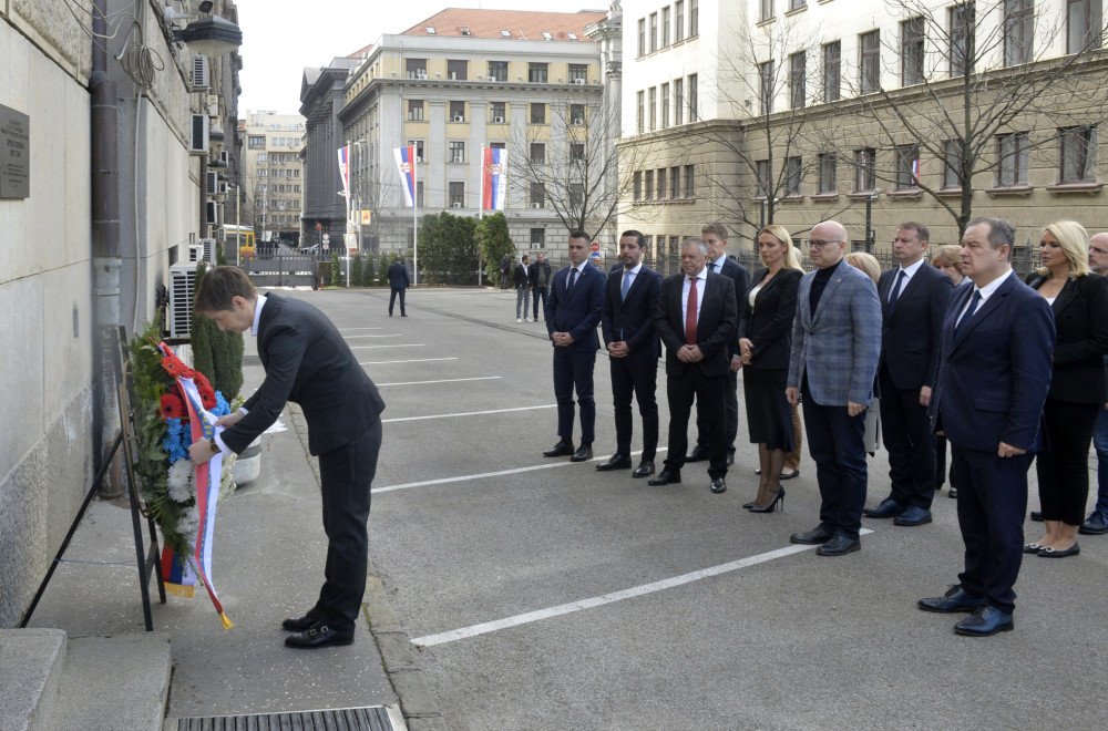 Brnabić and government members laid wreaths on the anniversary of Djindjić's assassination