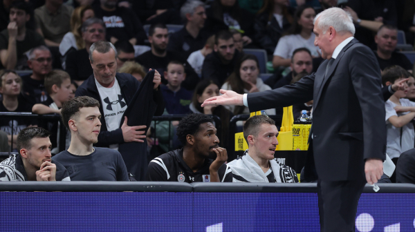 Partizan kompletan pred Barselonu VIDEO