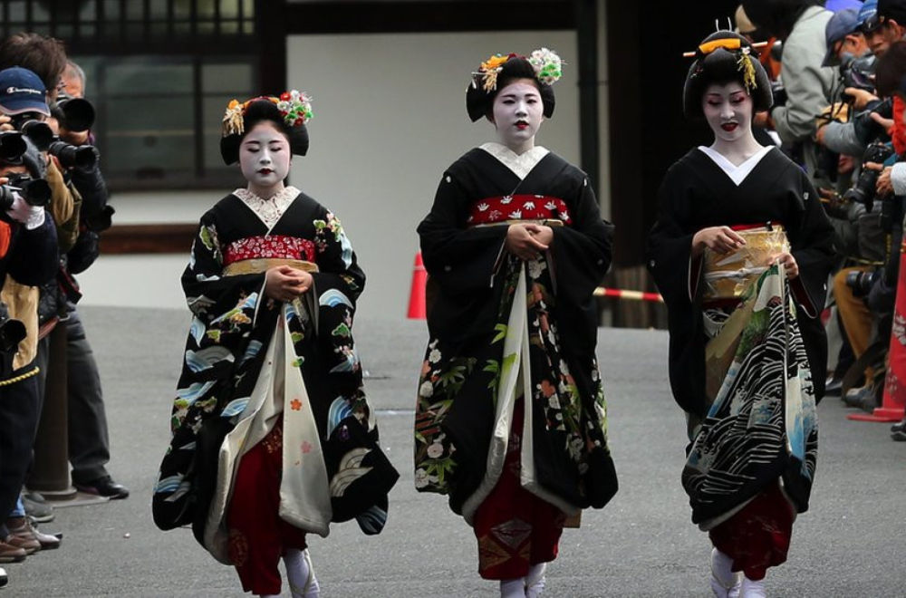 Japan: Kjoto će zabraniti turistima pristup distriktu gejši zbog "nekontrolisanog“ ponašanja
