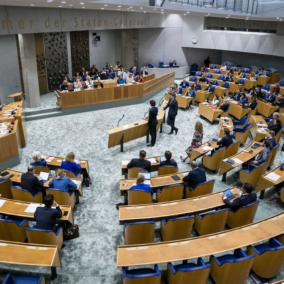 Desničari odustaju od mesta premijera: Nastavljaju se pregovori