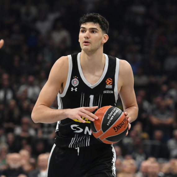 Poznato koliko je Partizan zaradio od transfera Vukčevića