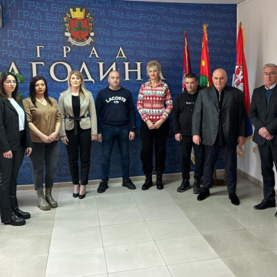 Palma vodi 300 ljudi u Beč