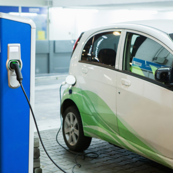 Srbija dobija "zelene stanice" na auto-putevima VIDEO