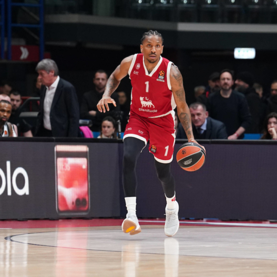 Armani se rastao sa Amerikancem