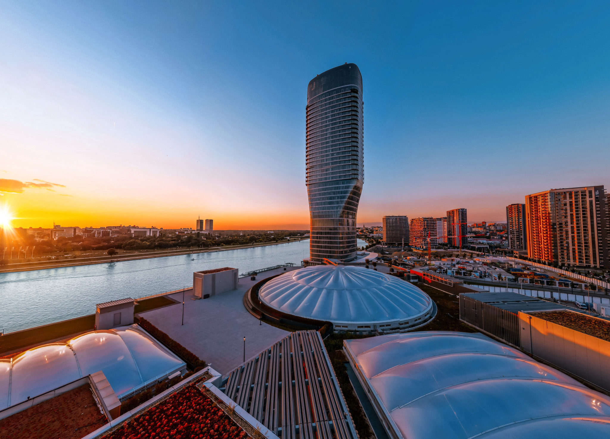 Dobro došli u Ulicu Nikolaja Kravcova, adresu najviše zgrade u Srbiji i regionu