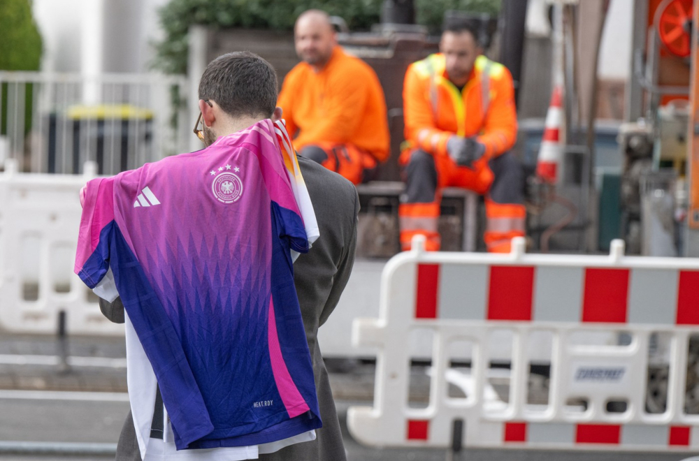 Nemci na EURO u roze dresovima – "u ime različitosti i novih generacija navijača"